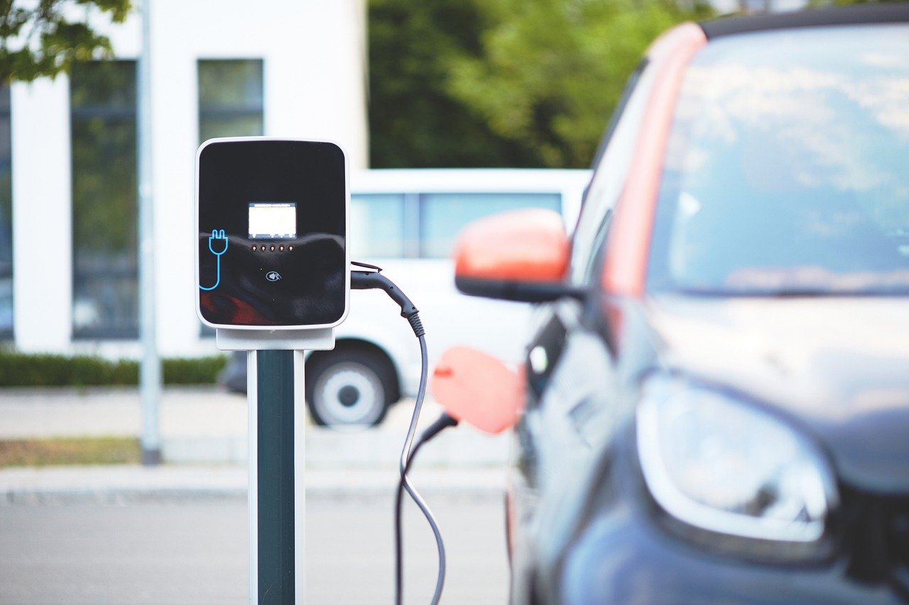 There will be an e-charger in every newly opened Aldi car park