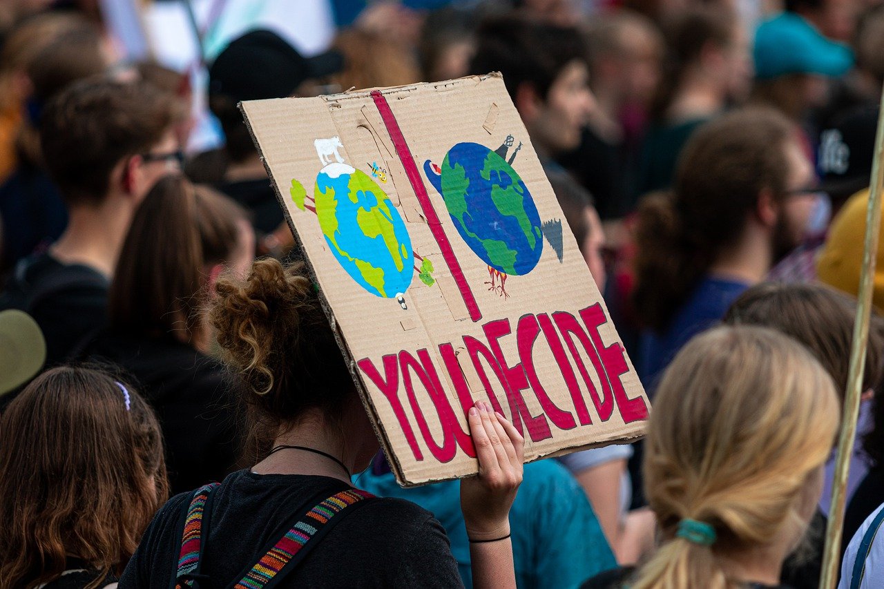 Dutch farmers are demonstrating again against government plans to reduce nitrogen emissions